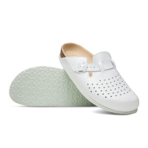 Obuwie medyczne klapki z otworami wzór 08B